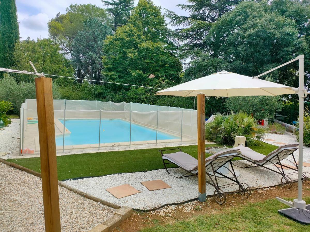 Bed and Breakfast Au Mazet Du Parc à Lédenon Extérieur photo